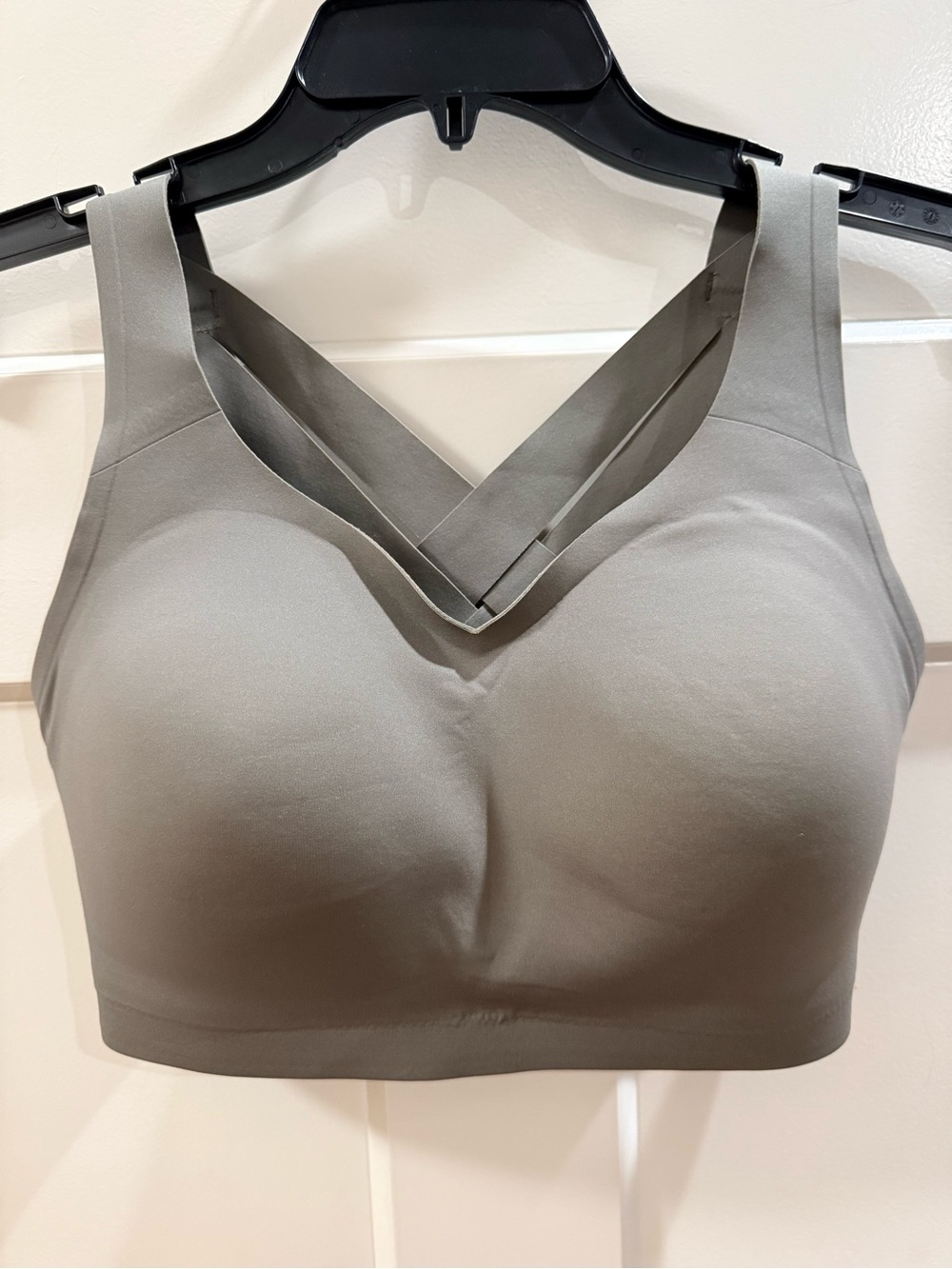Lululemon Enlite Bra *Weave Seamless Sports Bra- Green/Sage